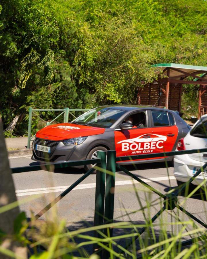 Véhicule auto-école Bolbec Guadeloupe