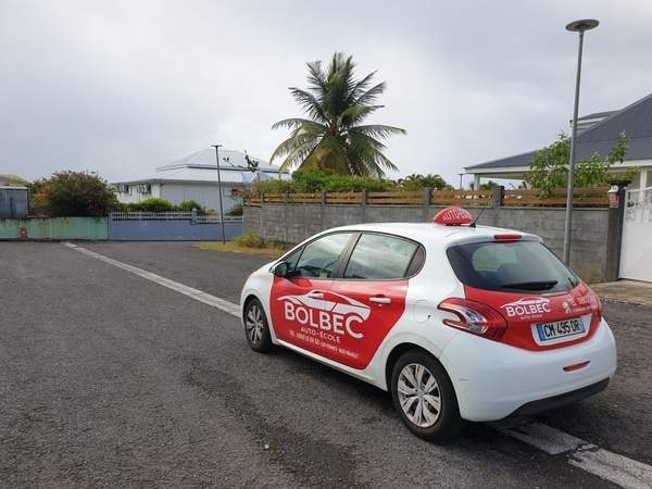 Véhicule auto-école Bolbec Guadeloupe